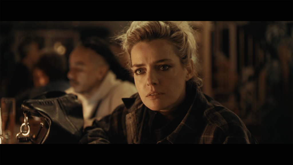 Roxane Mesquida dans Vigilante d'Olivier Pairoux
