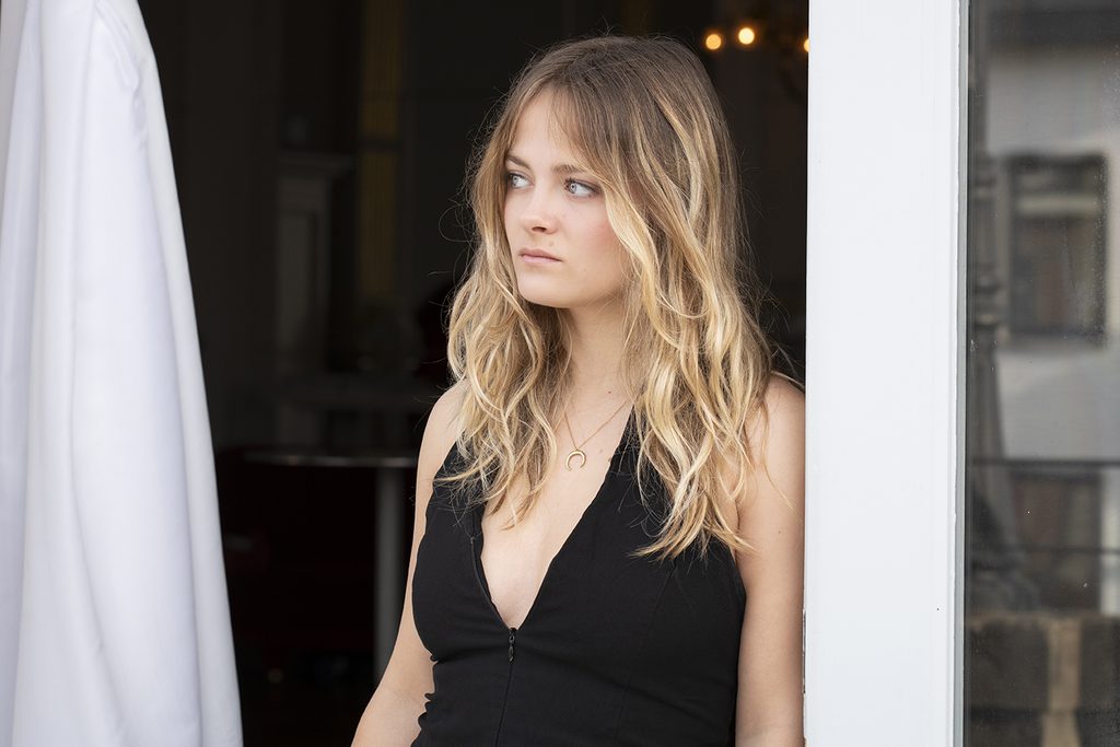L'actrice belge Fantine Harduin, qui a remis le Bayard de la Meilleure photographie au FIFF Namur 2026