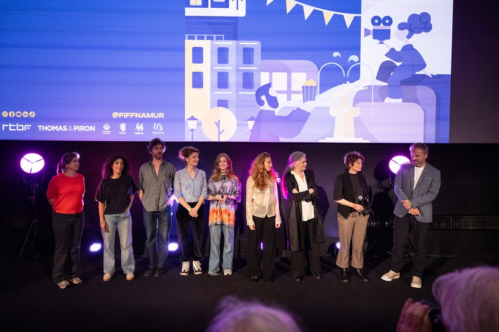 L'équipe du film Un détour par Diane, d'Ann Sirot et Raphaël Balboni, sur la scène du FIFF Namur 2026
